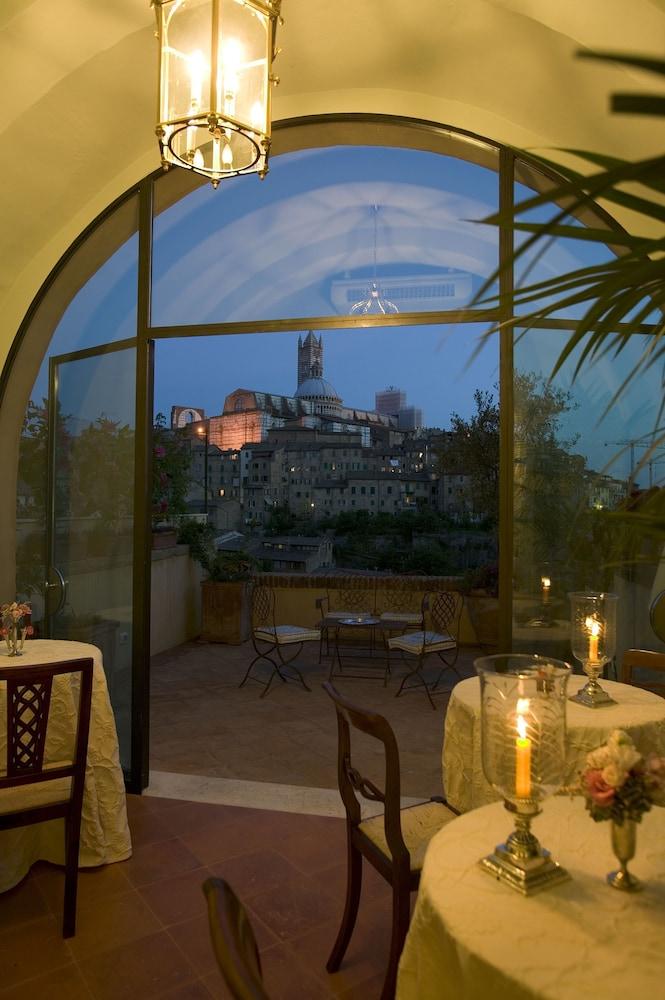 Residenza D'Epoca Campo Regio Relais Bed & Breakfast Siena Dış mekan fotoğraf