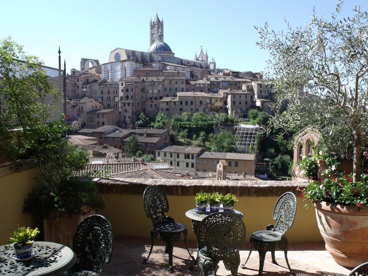 Residenza D'Epoca Campo Regio Relais Bed & Breakfast Siena Dış mekan fotoğraf